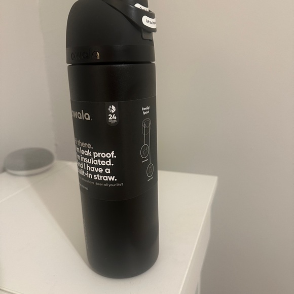 Owala Black Water Bottle - Picture 2 of 3
